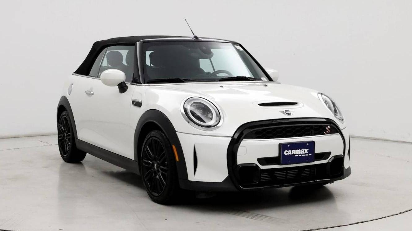 MINI COOPER CONVERTIBLE 2024 WMW43DL0XR3R78039 image